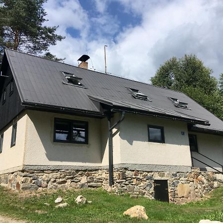 Chalupa Pod Sjezdovkou Vysoké nad Jizerou Buitenkant foto